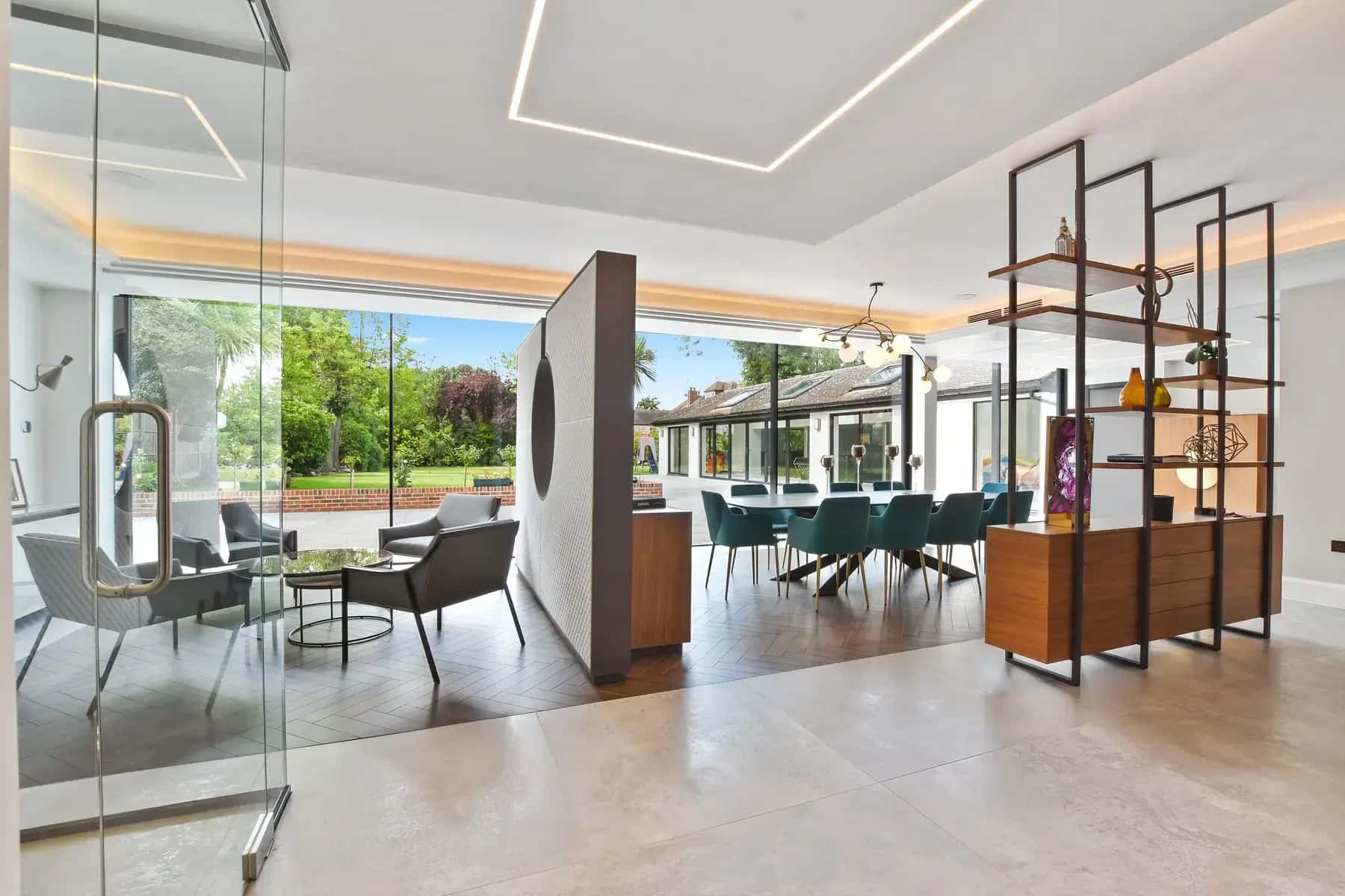 Property interior suited to a 3D digital twin