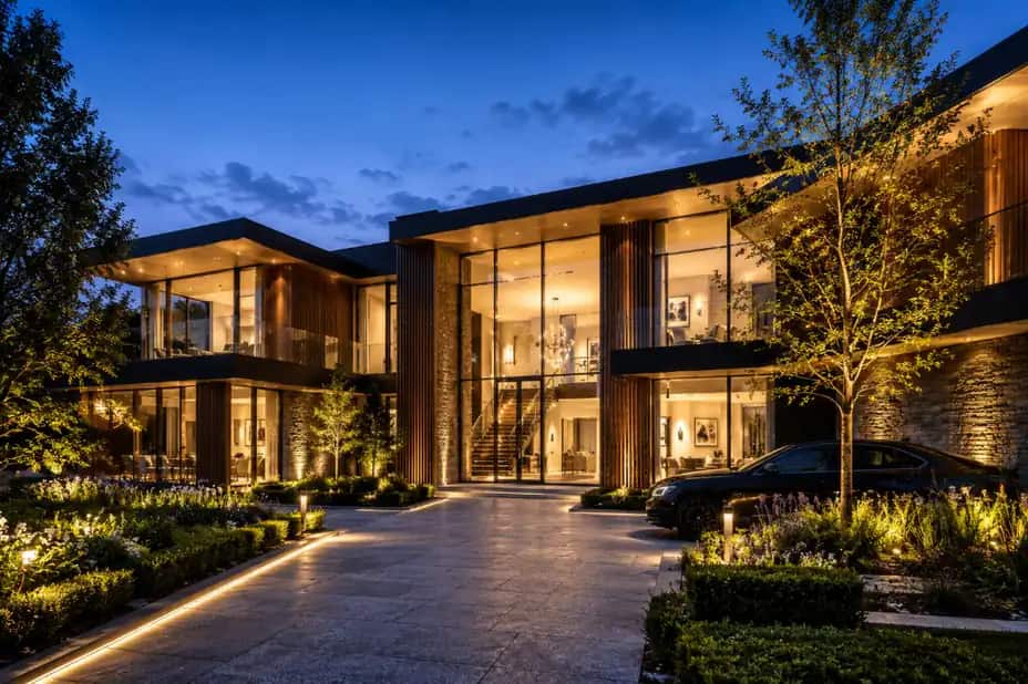 Photoreal Property CGI twilight exterior of a contemporary UK home by Photoplan